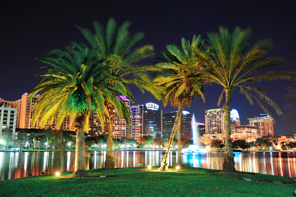 Orlando,Downtown,Skyline,Panorama,Over,Lake,Eola,At,Night,With