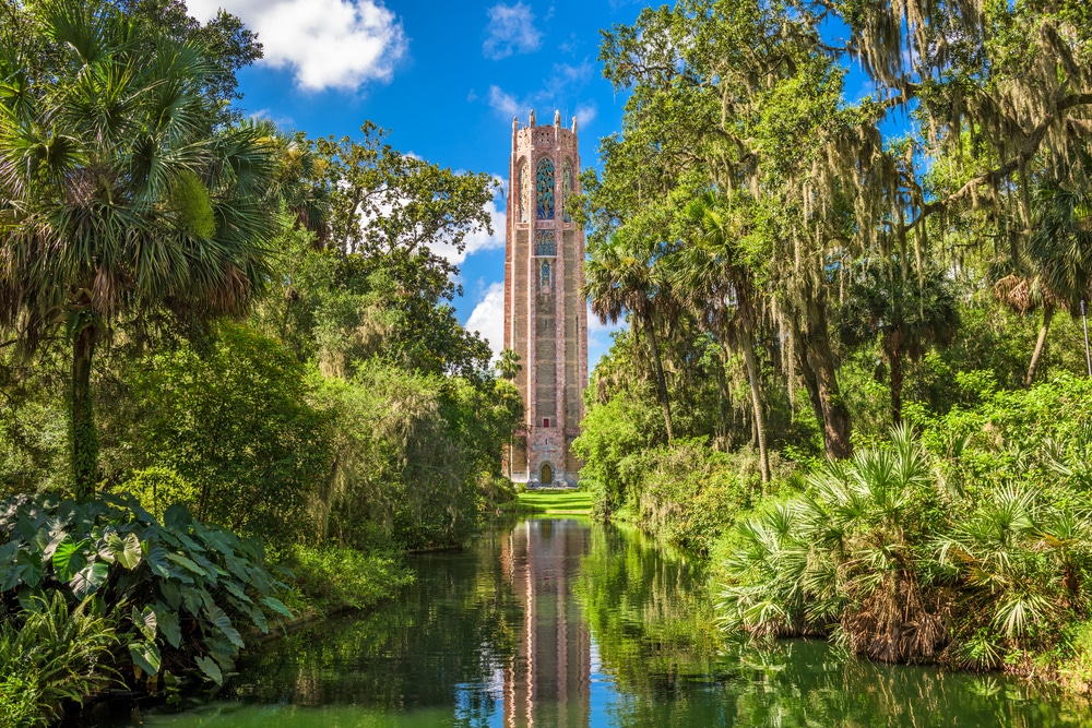 Lake,Wales,,Florida,,Usa,At,Bok,Tower,Gardens.